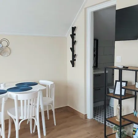 Elizabeth Ii. * Balatonfenyves